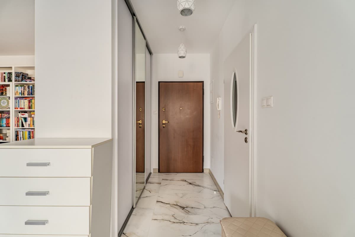 Funkcjonalne 2-pokojowe mieszkanie w Bielanach – 11