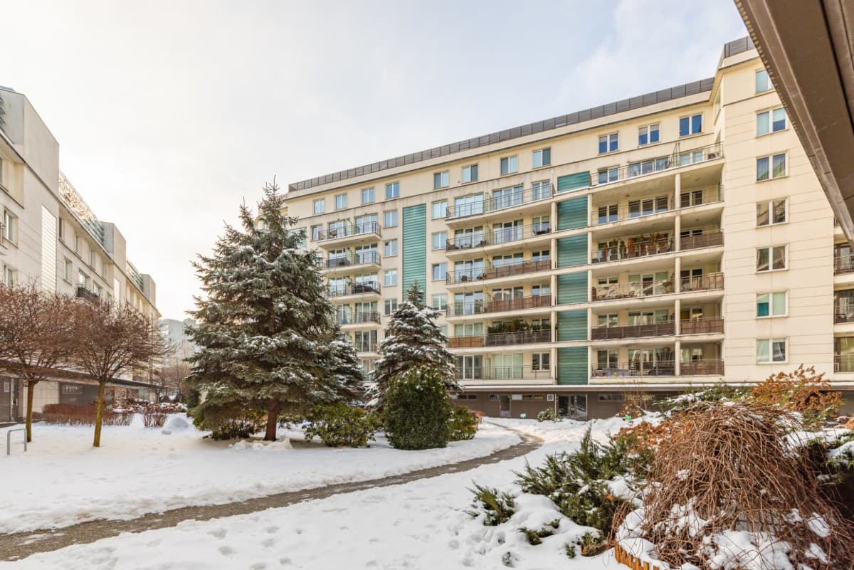 Komfortowy apartament z parkingiem w Starym Żoliborzu – 13