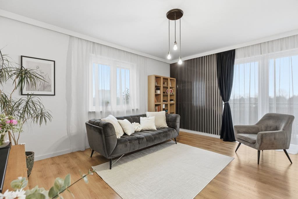 Jasne mieszkanie 2-pokojowe z balkonem i garażem – 18