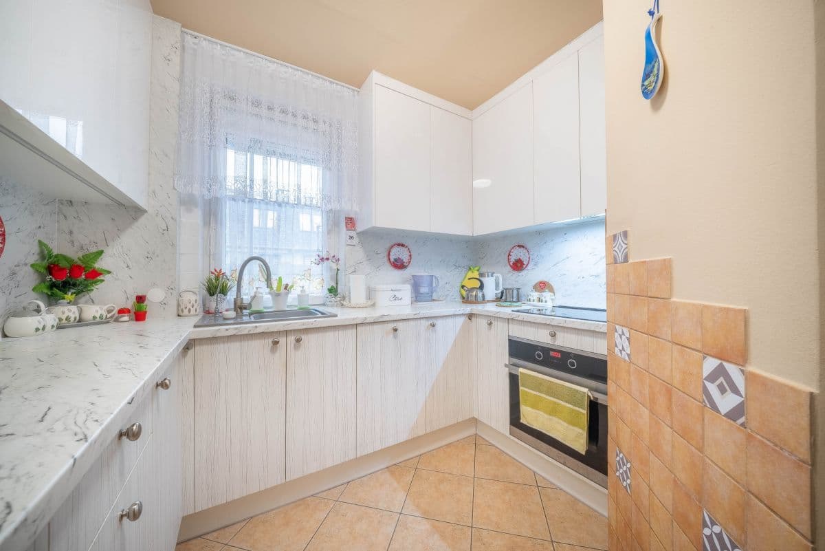 Przestronne, dwupoziomowe mieszkanie z balkonem w Piasecznie – 5