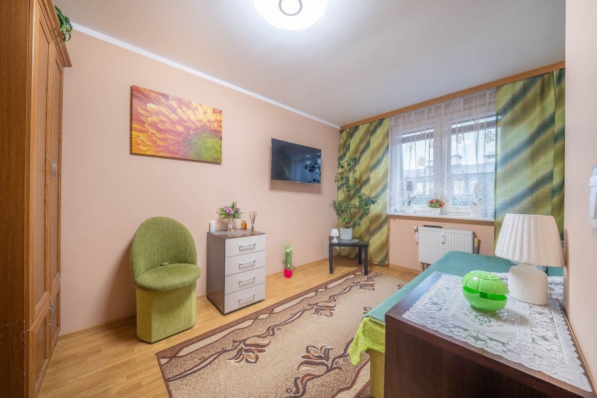 Przestronne, dwupoziomowe mieszkanie z balkonem w Piasecznie – 13