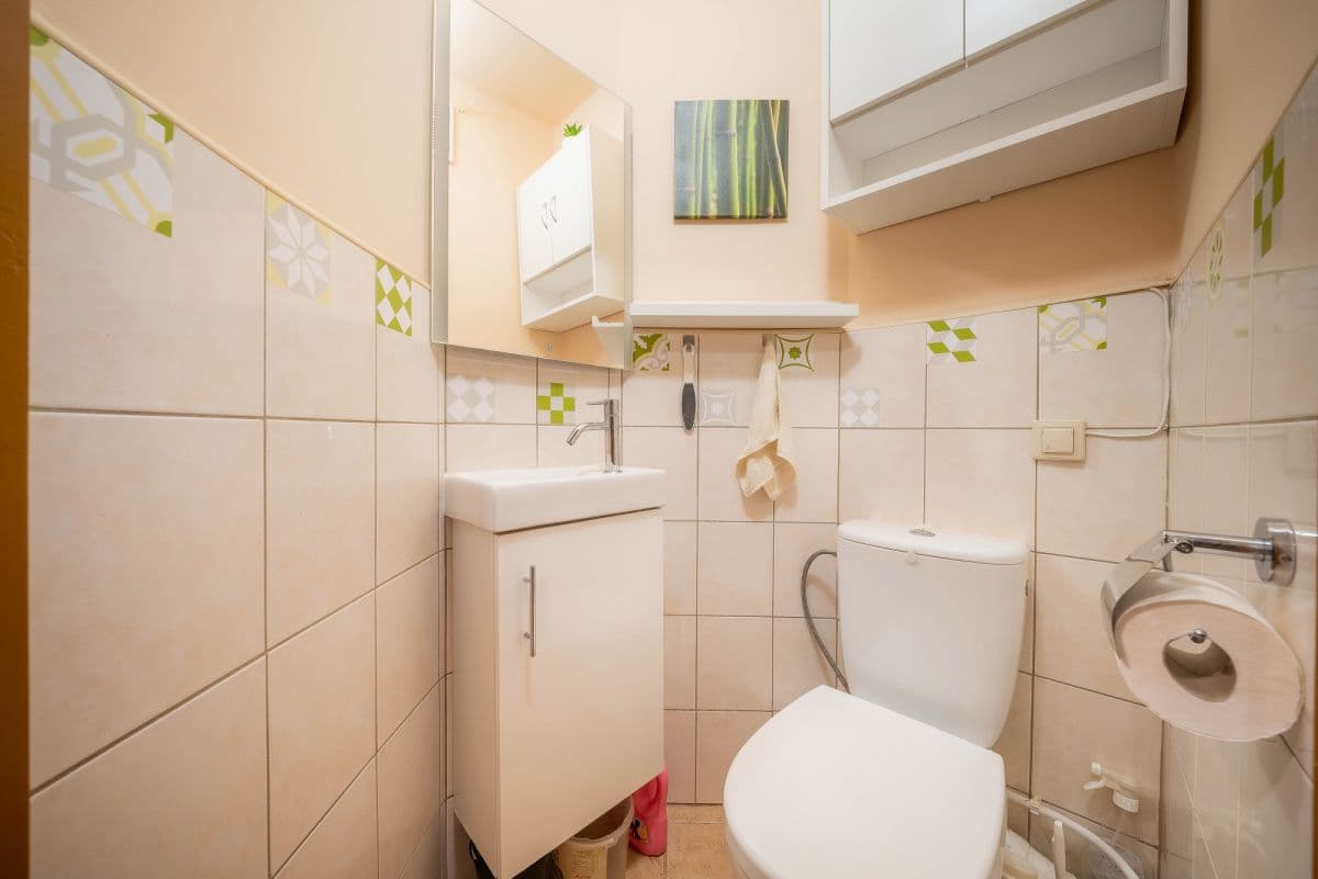 Przestronne, dwupoziomowe mieszkanie z balkonem w Piasecznie – 17