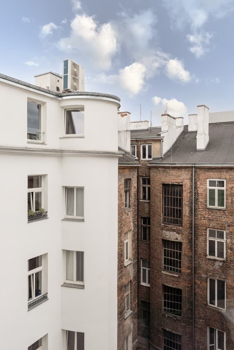 Odrestaurowane mieszkanie w kamienicy z windą – 23