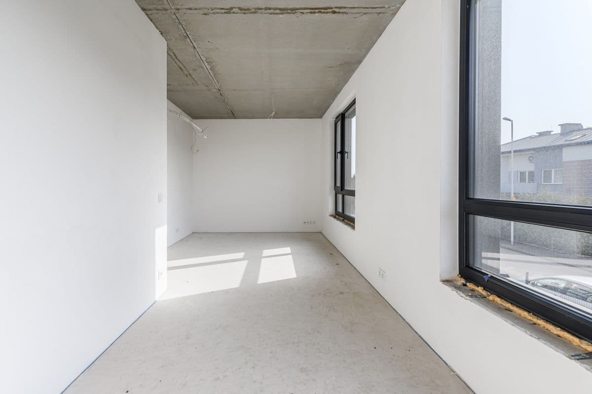 Przestronny segment z dużym ogrodem w Białołęce – 7