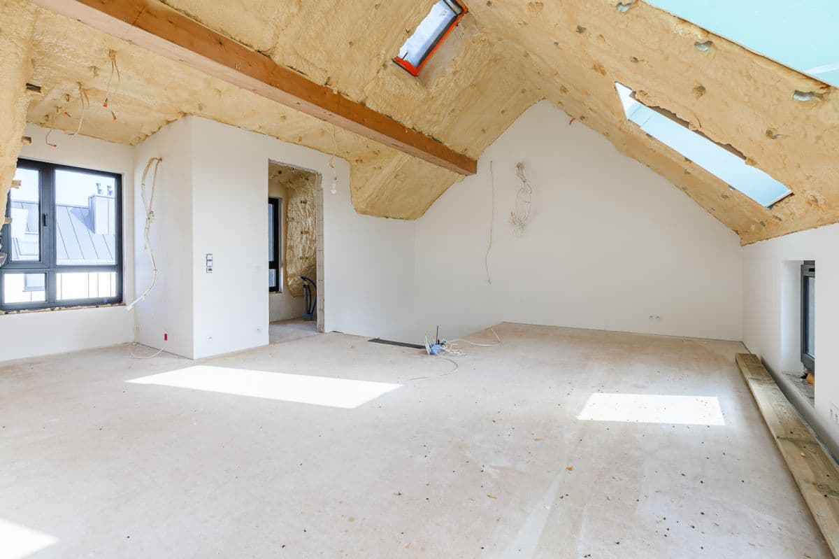 Przestronny segment z dużym ogrodem w Białołęce – 10