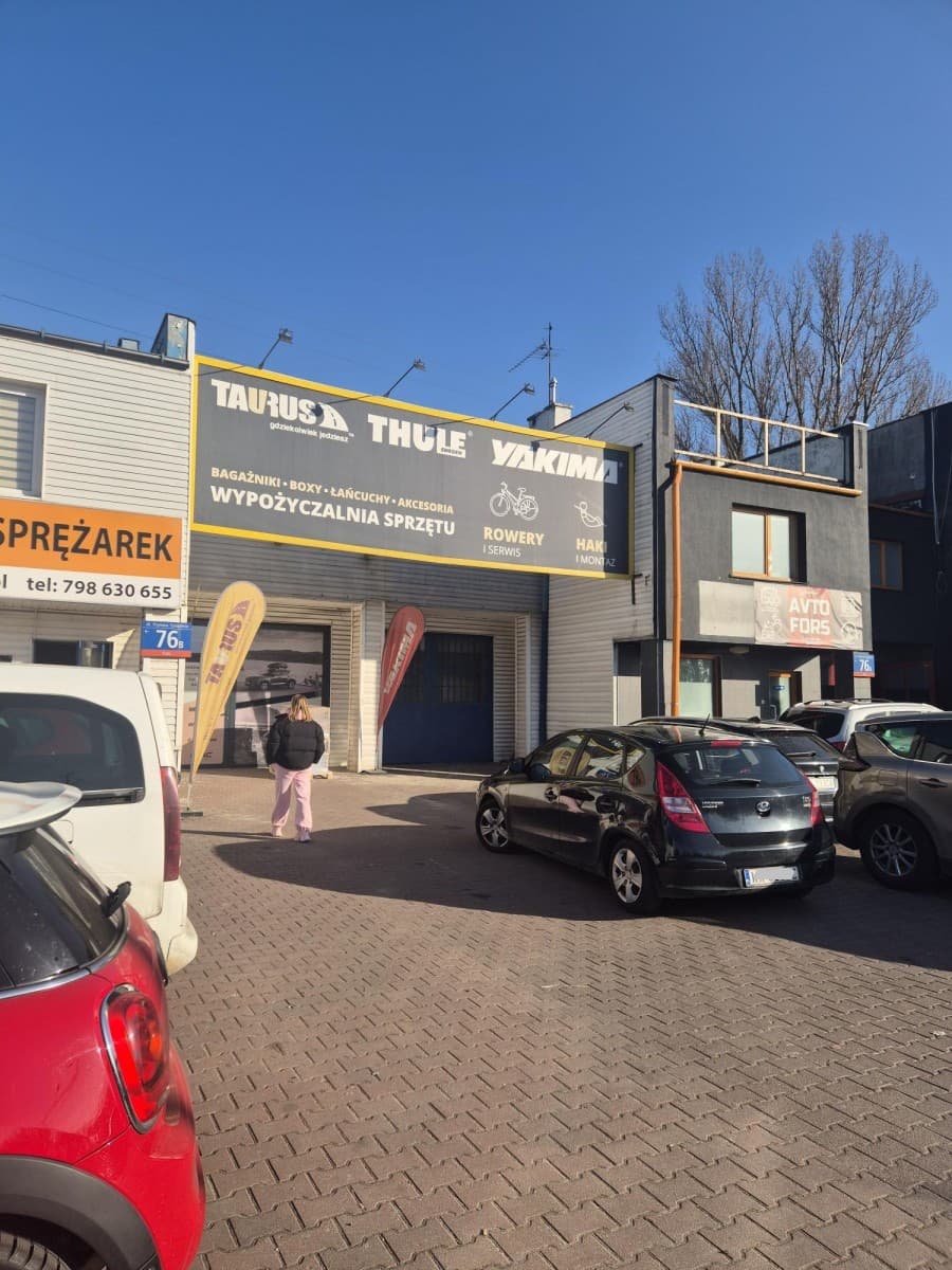 Przestronny lokal handlowo-usługowy 226 m2 w Woli – 1