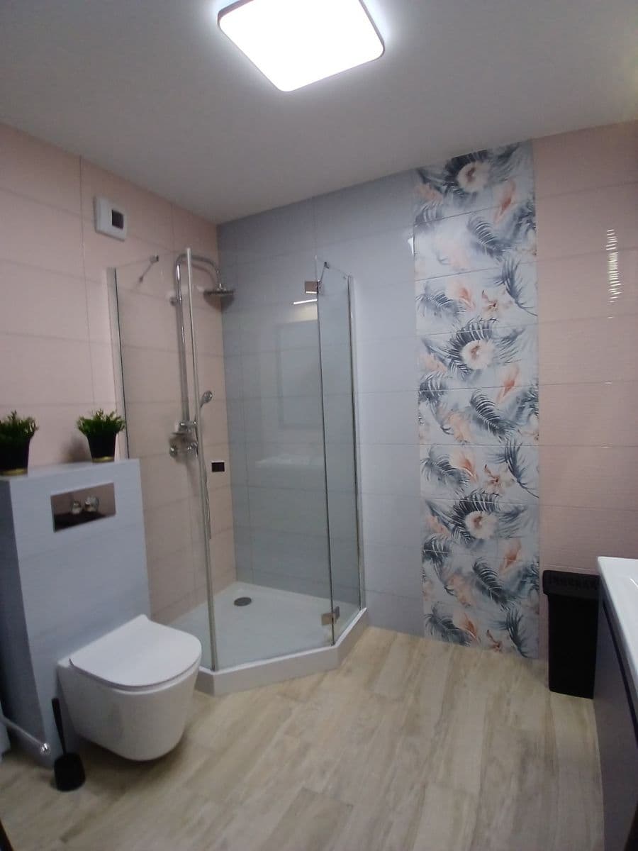 Jednopokojowe mieszkanie z garażem w modnej Pradze – 10