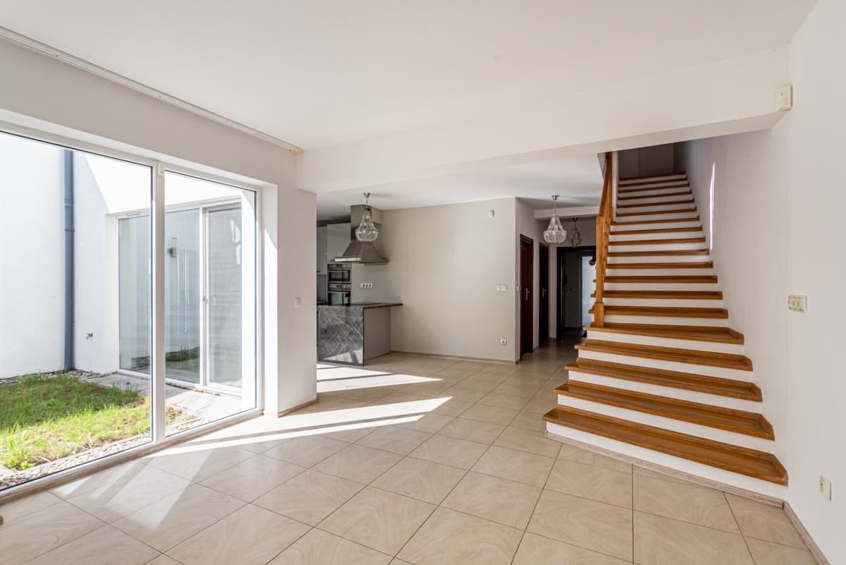 Przestronny dom rodzinny z prywatnym ogrodem – 6