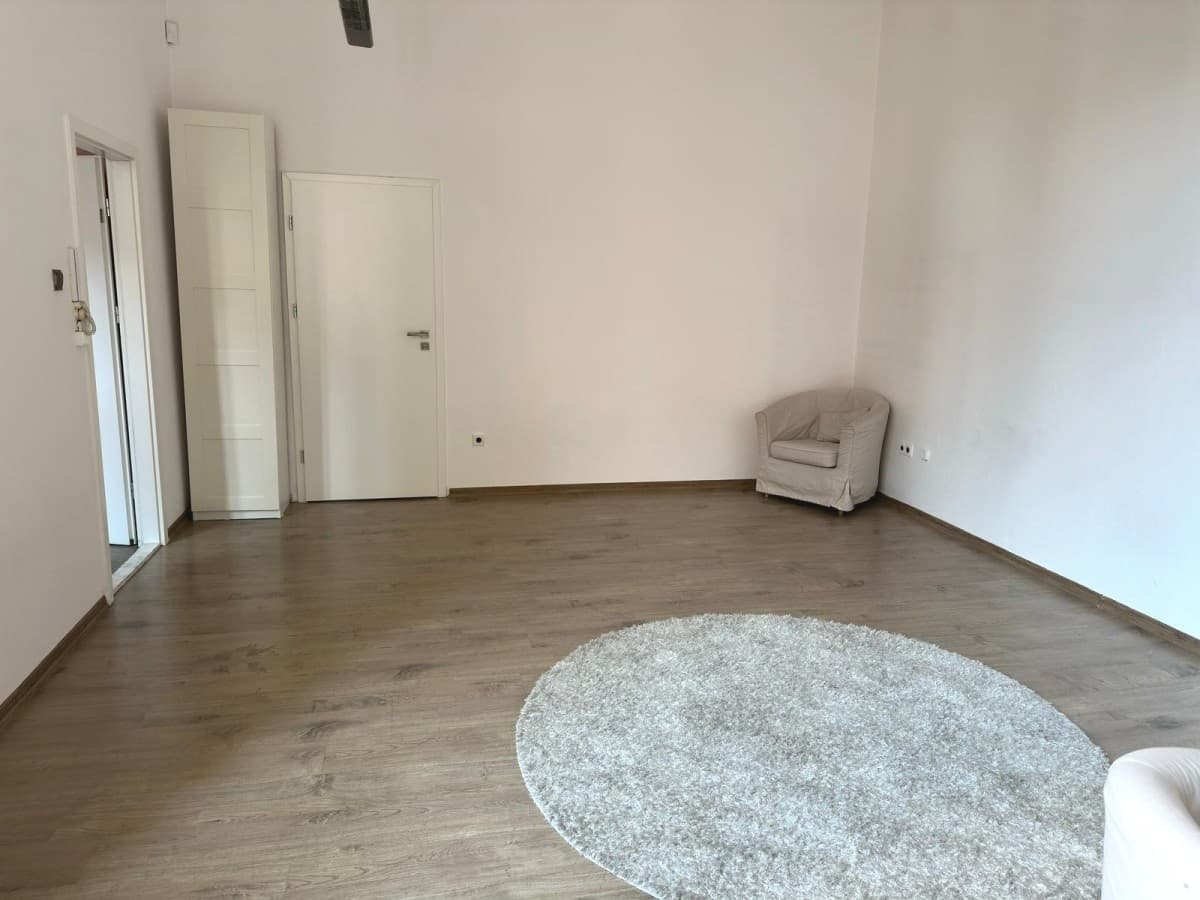 Klimatyczny lokal biurowy w centrum Warszawy – 3