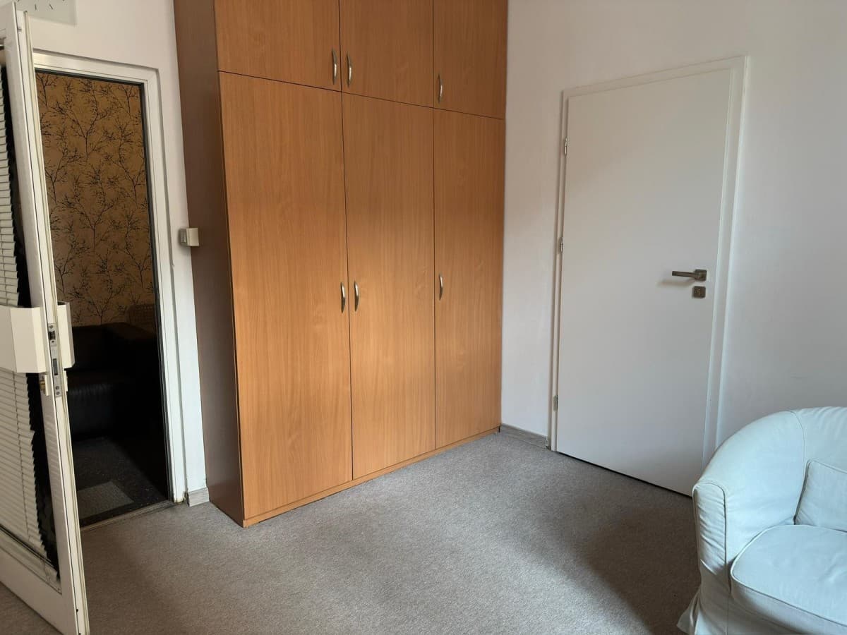 Klimatyczny lokal biurowy w centrum, 15,07m² – 4