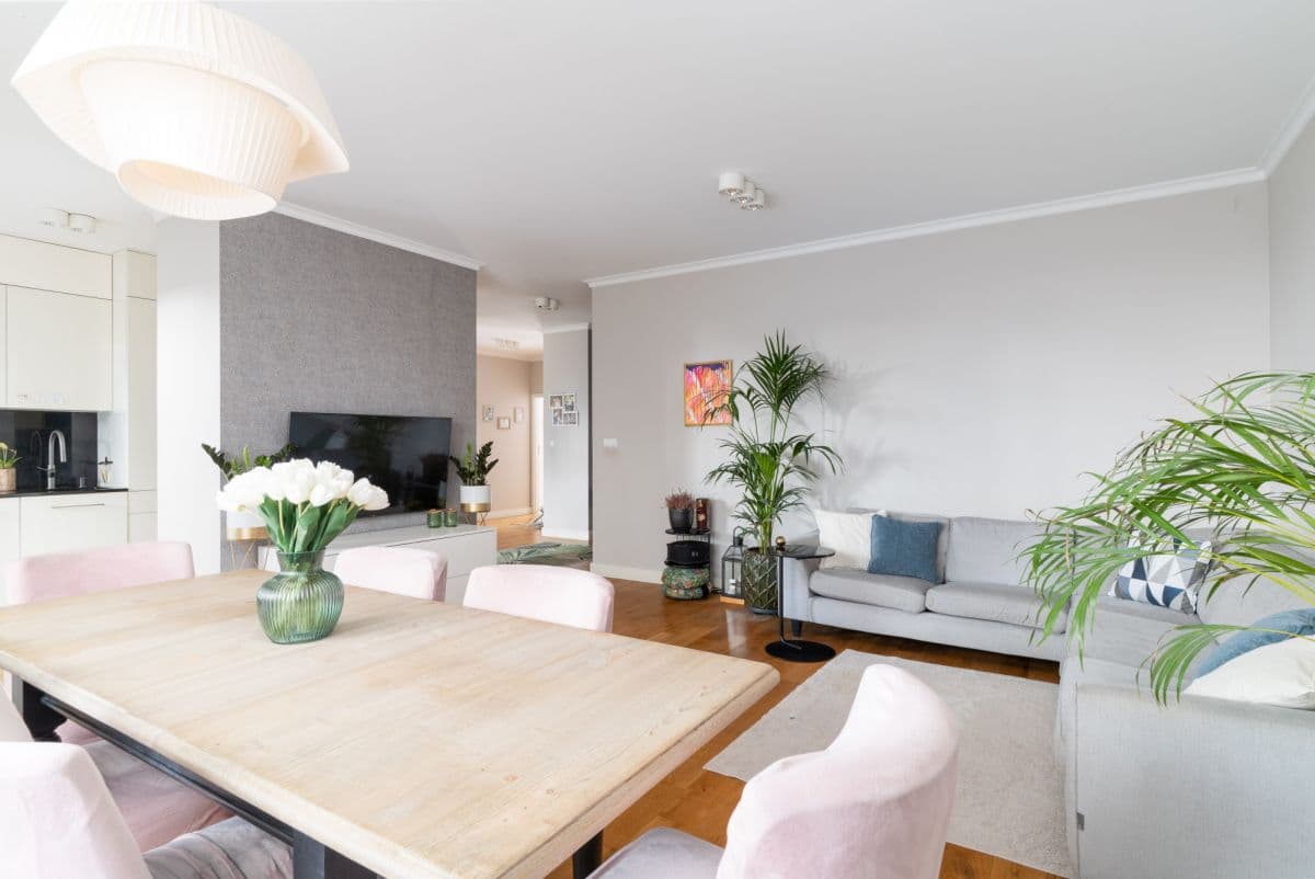 Przestronny apartament 4-pokojowy z ogródkiem w Wilanowie – 1