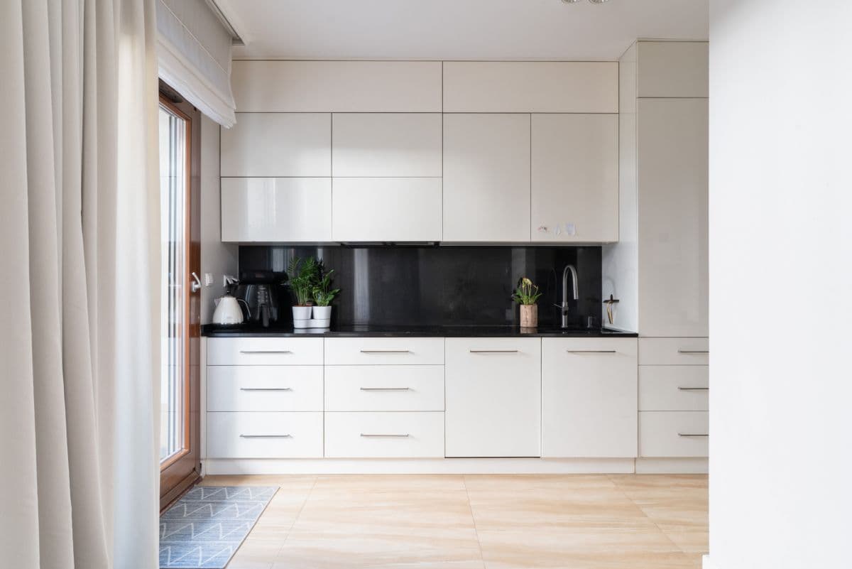 Przestronny apartament 4-pokojowy z ogródkiem w Wilanowie – 6