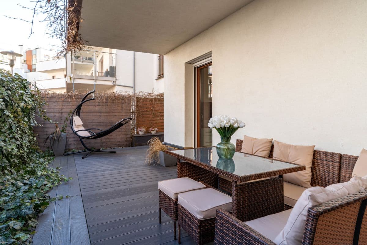 Przestronny apartament 4-pokojowy z ogródkiem w Wilanowie – 19