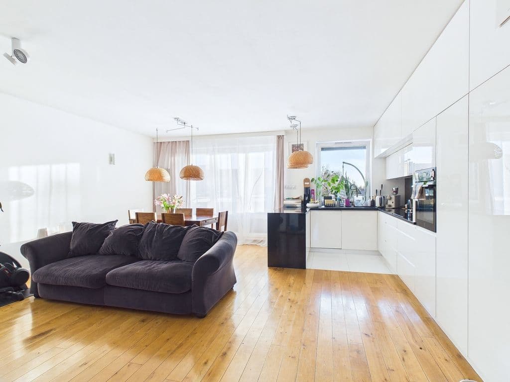 Przestronne mieszkanie 100 m² z balkonem w Bemowie – 3