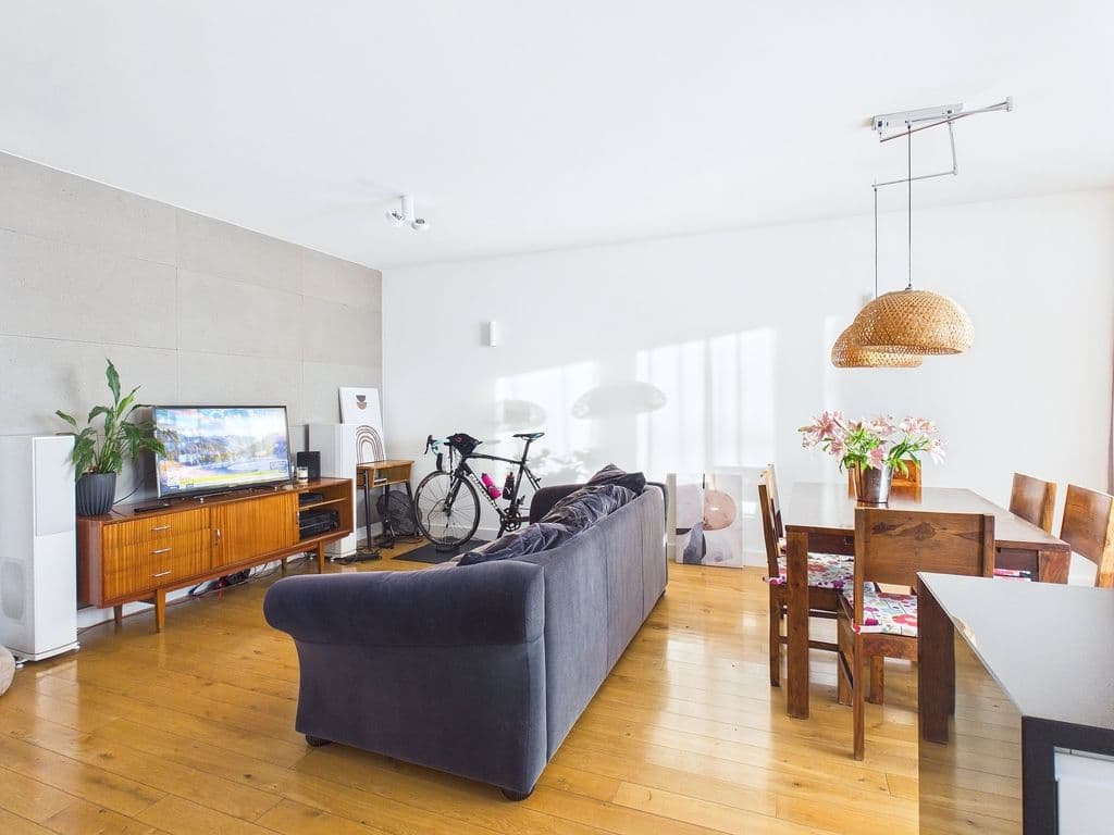 Przestronne mieszkanie 100 m² z balkonem w Bemowie – 7