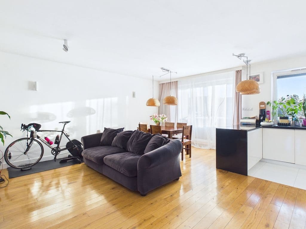 Przestronne mieszkanie 100 m² z balkonem w Bemowie – 8