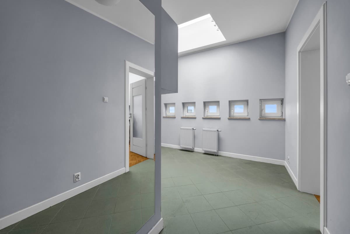 Przestronne mieszkanie 3-pokojowe na ostatnim piętrze – 8