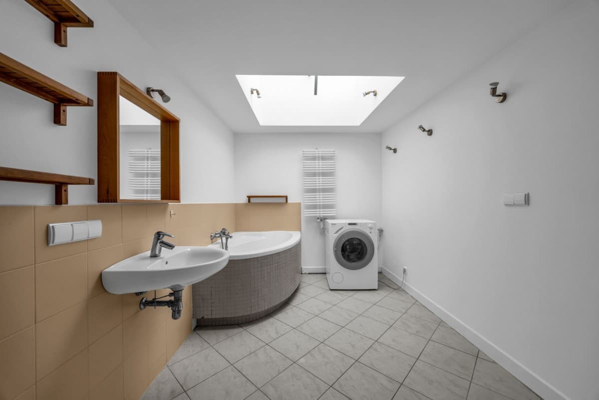 Przestronne mieszkanie 3-pokojowe na ostatnim piętrze – 18