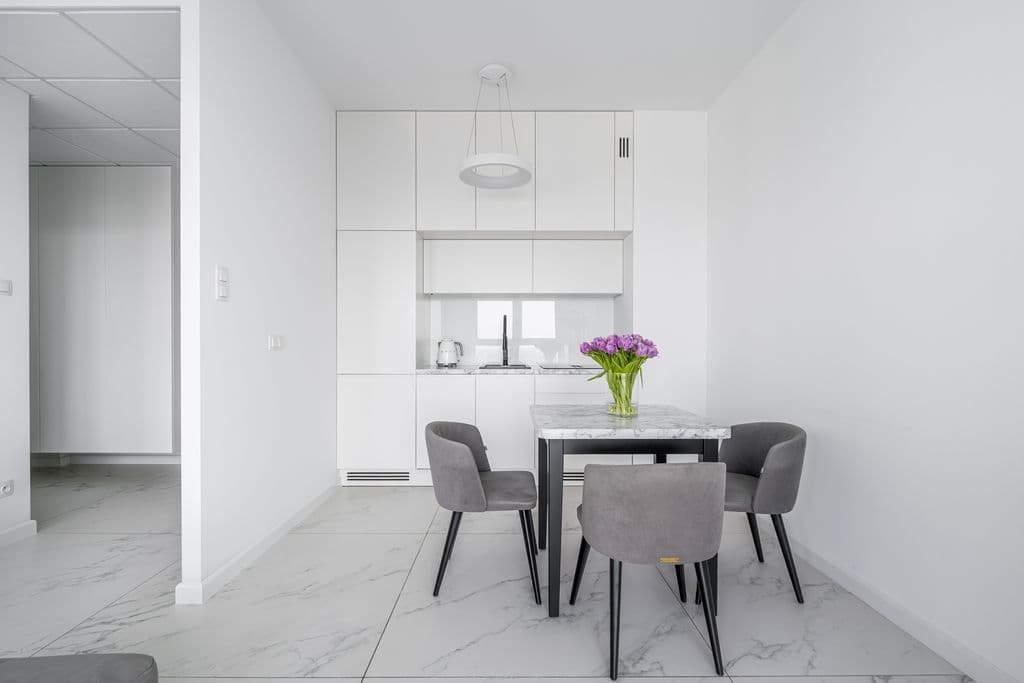 Penthouse z panoramicznym widokiem na miasto, 2 pokoje – 7