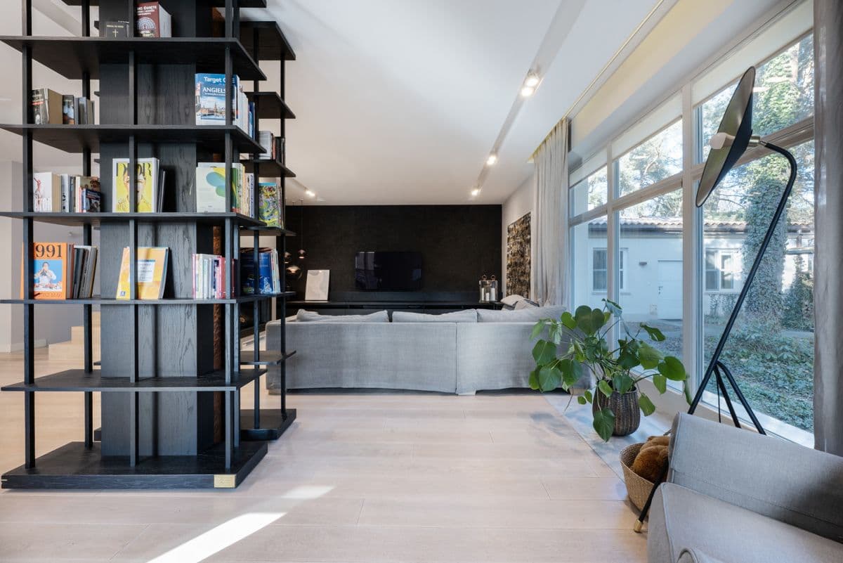 Elegancki dom w stylu toskańskim z domkiem gościnnym – 3