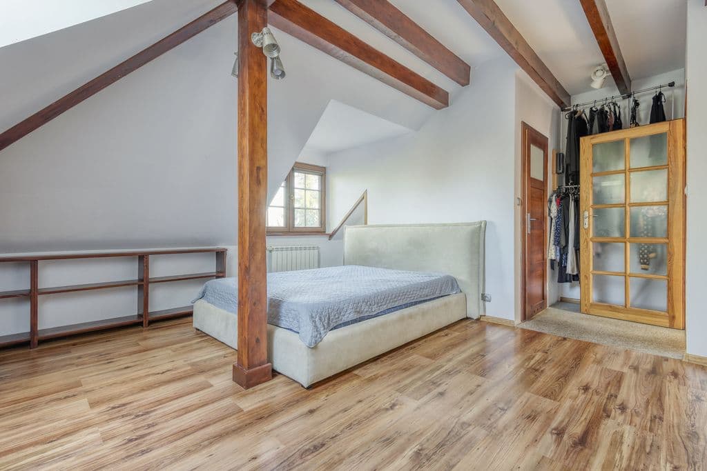 Przestronny wolnostojący dom z dużym ogrodem w Białołęce – 20