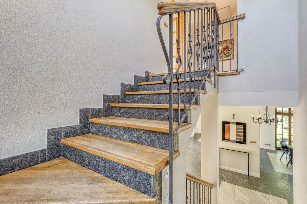 Przestronny wolnostojący dom z dużym ogrodem w Białołęce – 28