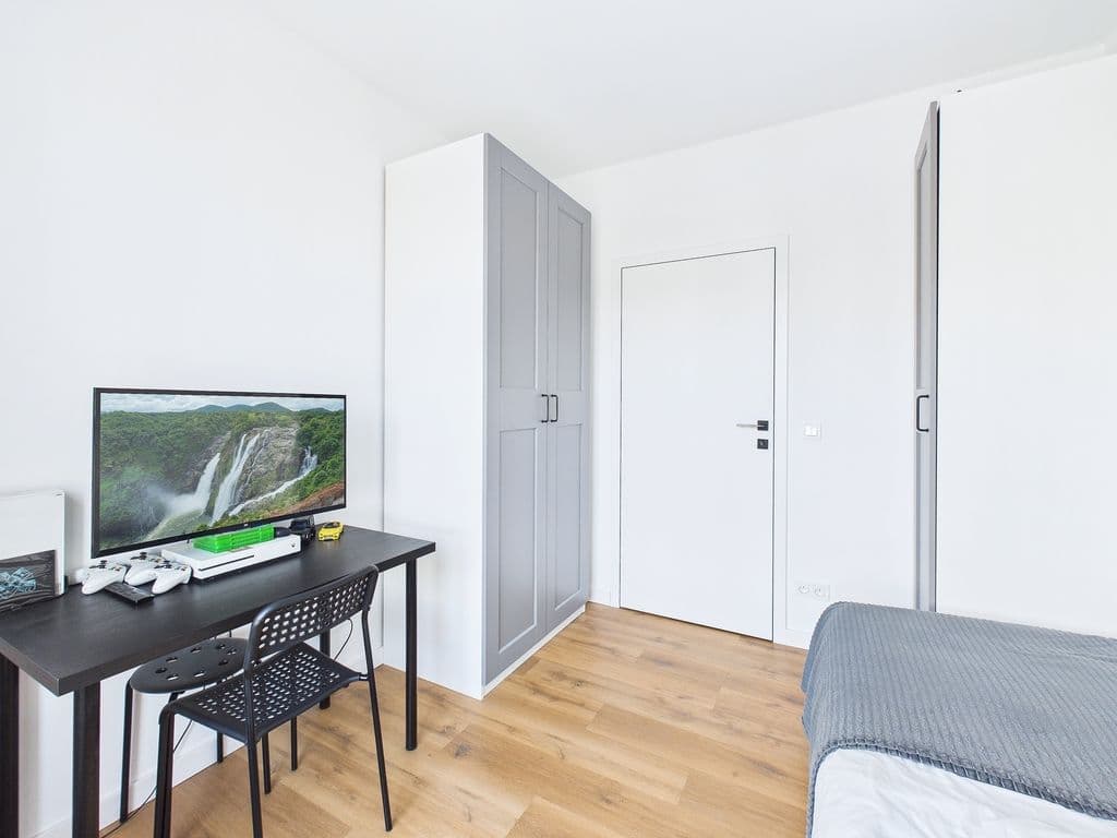 Mieszkanie 3-pokojowe przy Metro Chrzanów, dostępne od kwietnia – 12