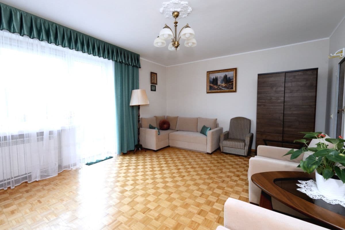 Przestronny dom wolnostojący z ogrodem przy ul. Rozwadowskiej – 6