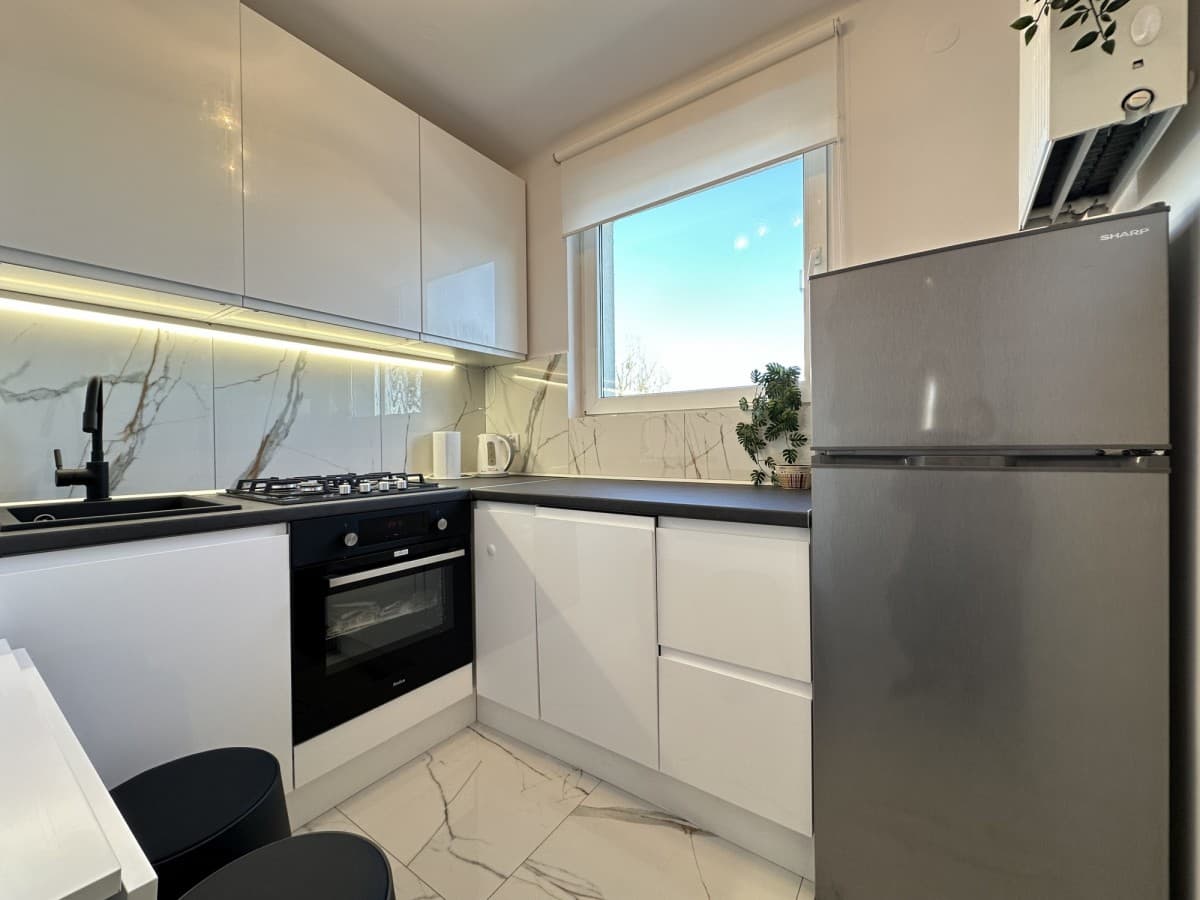 Odnowione mieszkanie z panoramicznymi widokami w Ursusie – 13