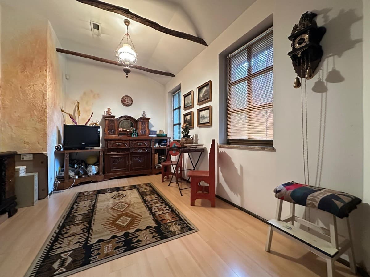 Wyjątkowy dom w stylu Santa Fe w Falenicy – 17