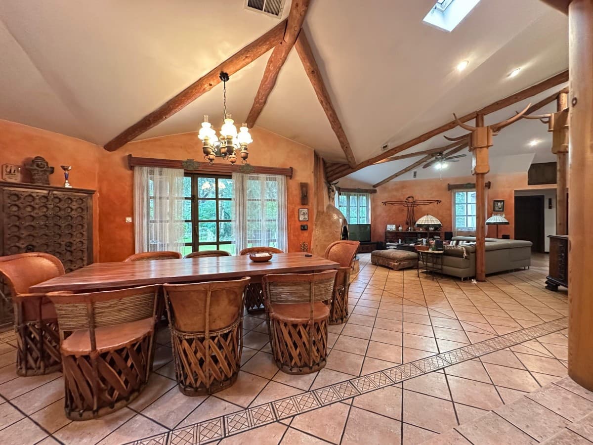 Wyjątkowy dom w stylu Santa Fe w Falenicy – 5