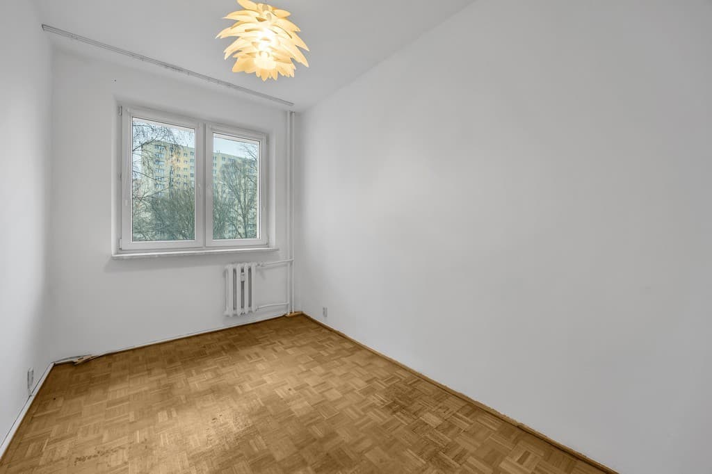 Czteropokojowe mieszkanie z balkonem z widokiem na park – 7