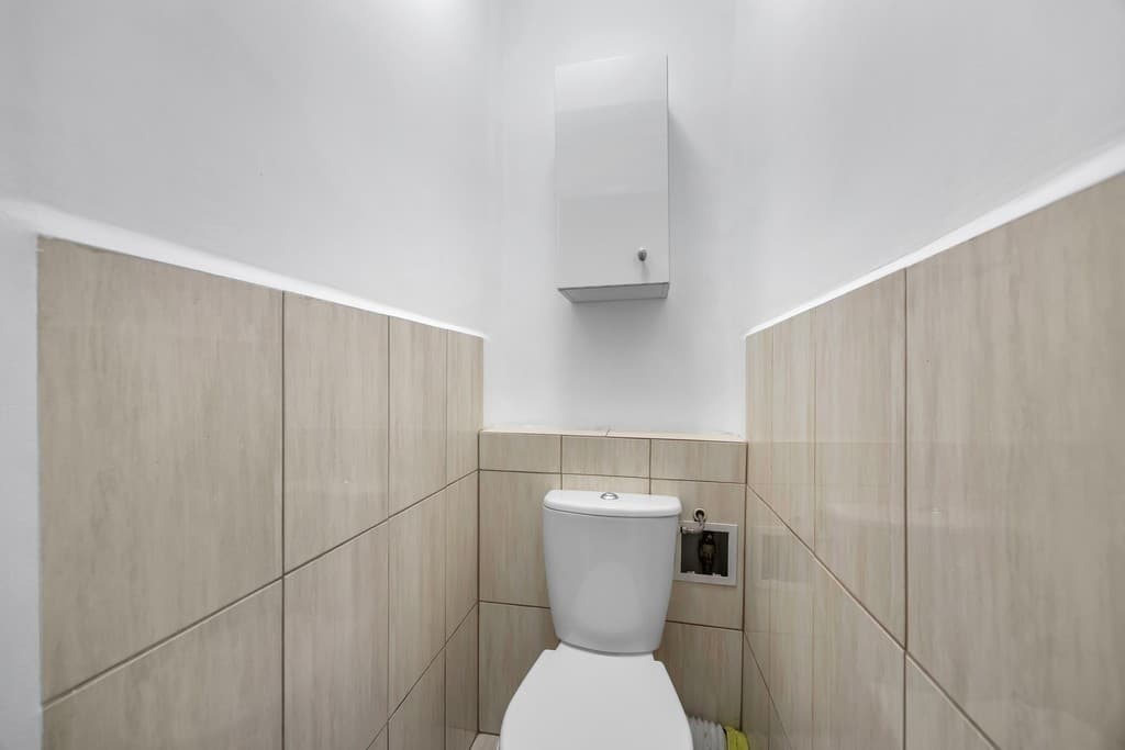 Czteropokojowe mieszkanie z balkonem z widokiem na park – 15