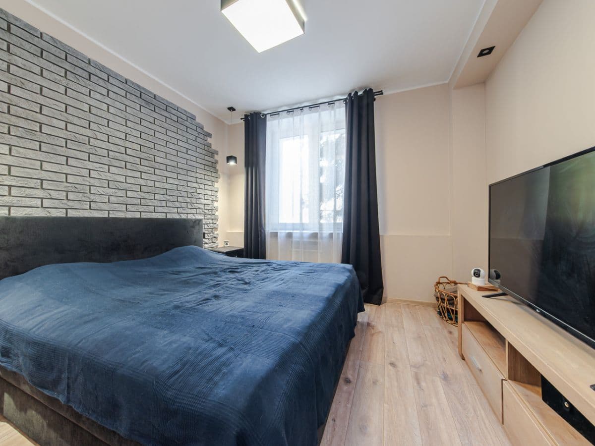 Dwupokojowe mieszkanie gotowe do wprowadzenia na cichej ulicy – 3