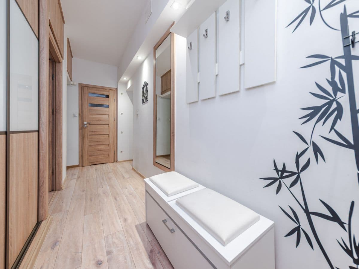 Dwupokojowe mieszkanie gotowe do wprowadzenia na cichej ulicy – 9