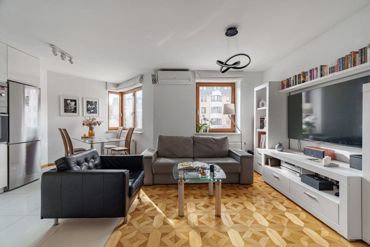 Funkcjonalne mieszkanie z balkonem na 1 piętrze – 1