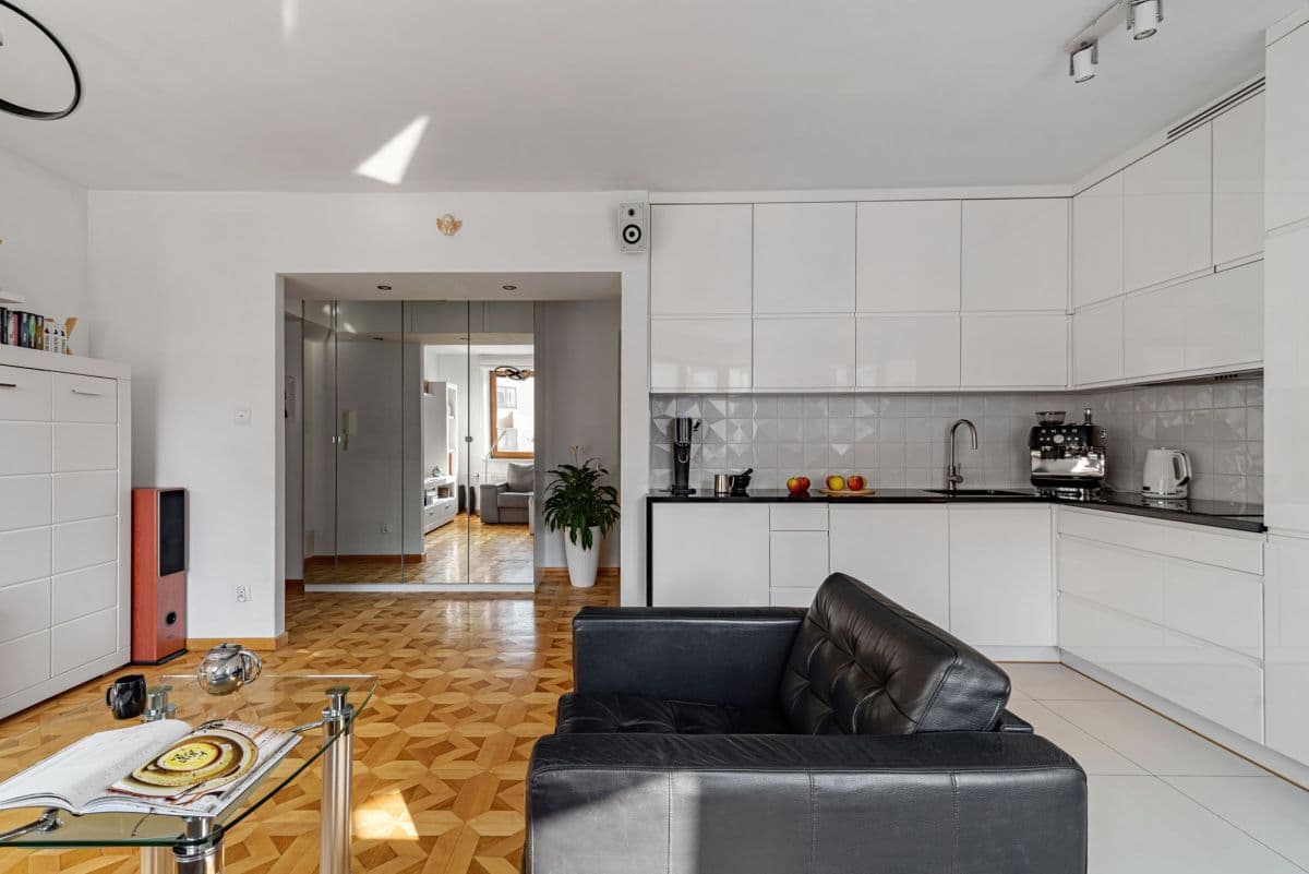 Funkcjonalne mieszkanie z balkonem na 1 piętrze – 6