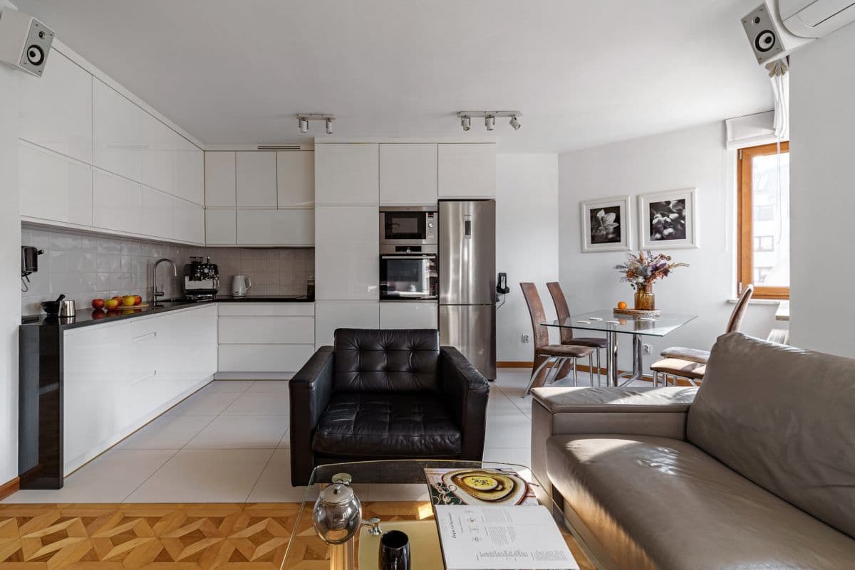 Funkcjonalne mieszkanie z balkonem na 1 piętrze – 7