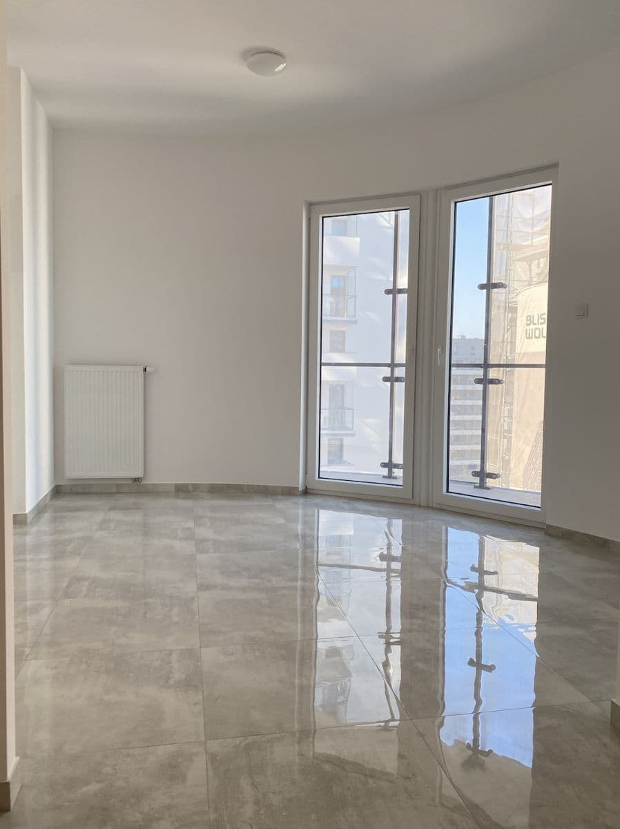 W pełni wyposażone biuro w tętniącej życiem Woli – 1