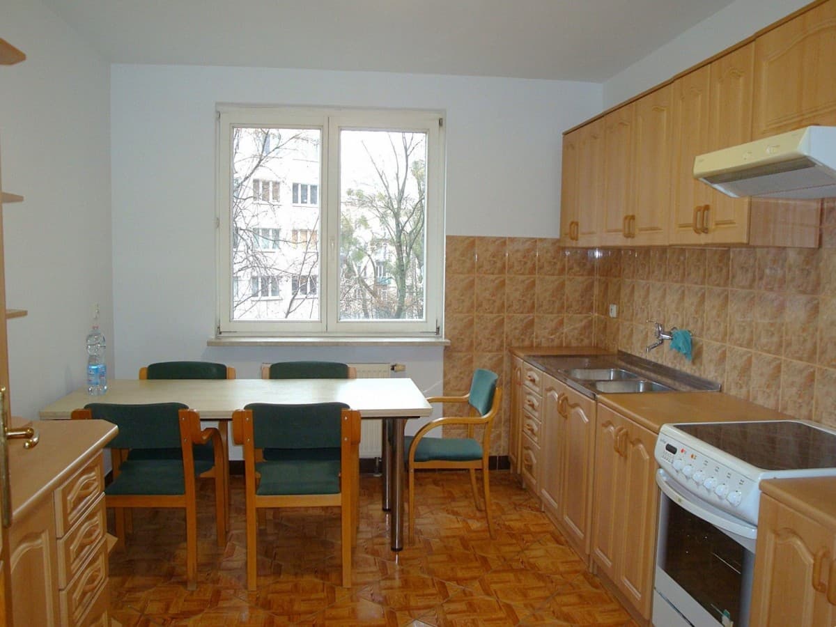 Lokal biurowy w odnowionym budynku blisko komunikacji – 6