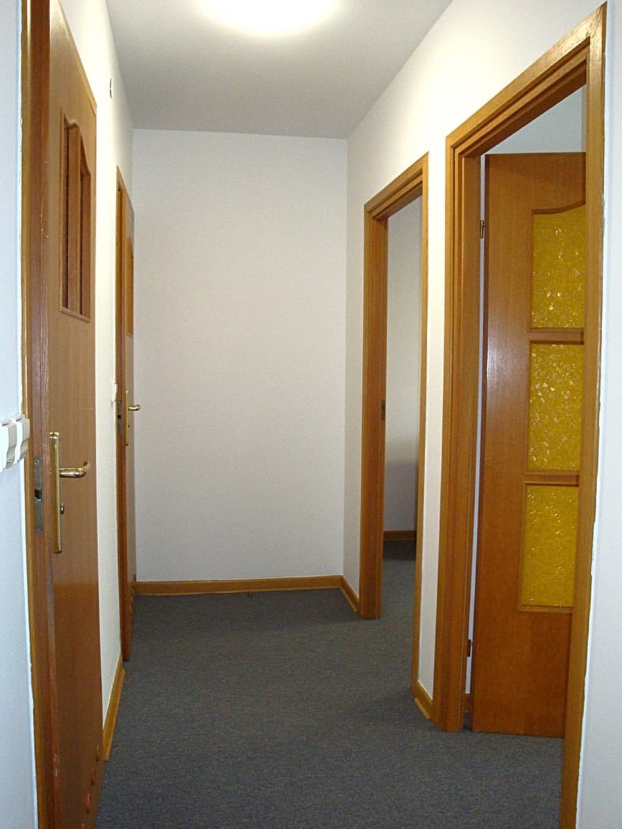 Lokal biurowy w odnowionym budynku blisko komunikacji – 9