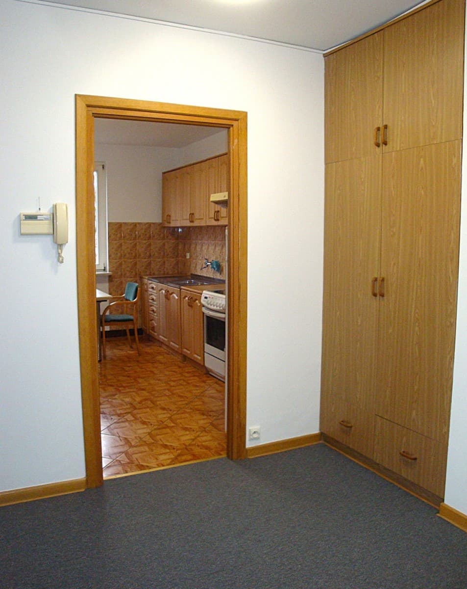 Lokal biurowy w odnowionym budynku blisko komunikacji – 5