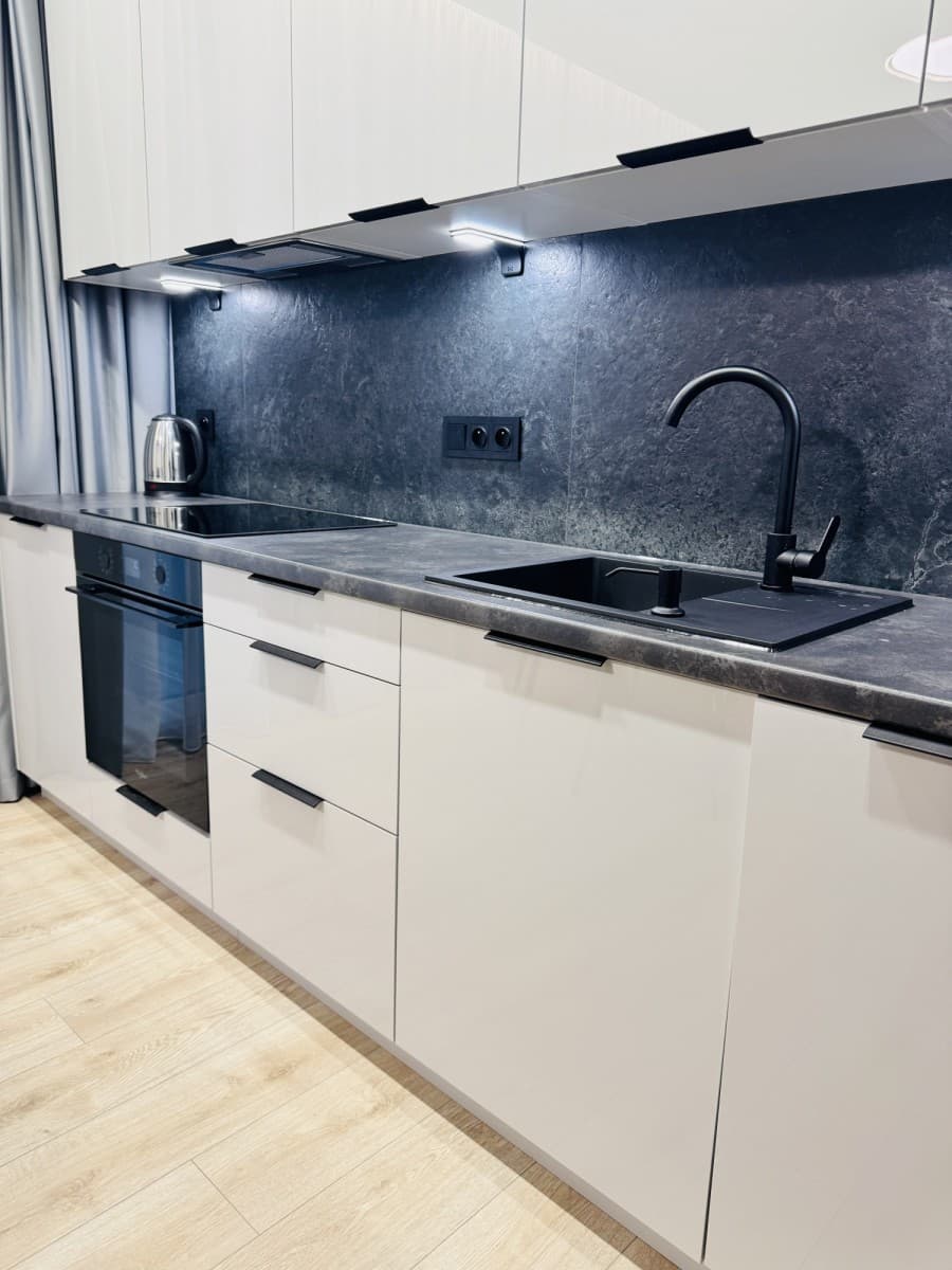 Cicha nowoczesna kawalerka w Mokotowie – 4