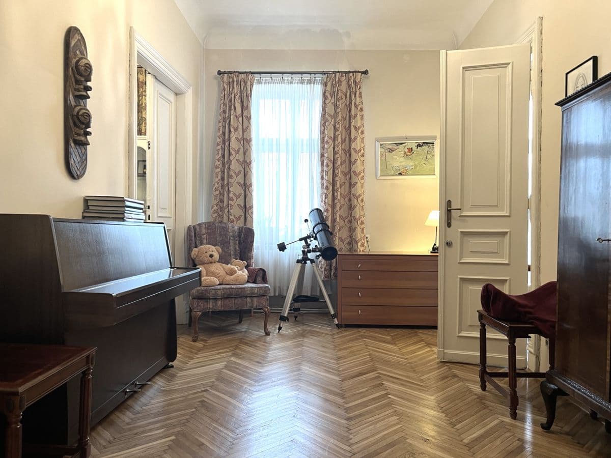 Zabytkowy apartament z nowoczesnymi udogodnieniami blisko metra – 6