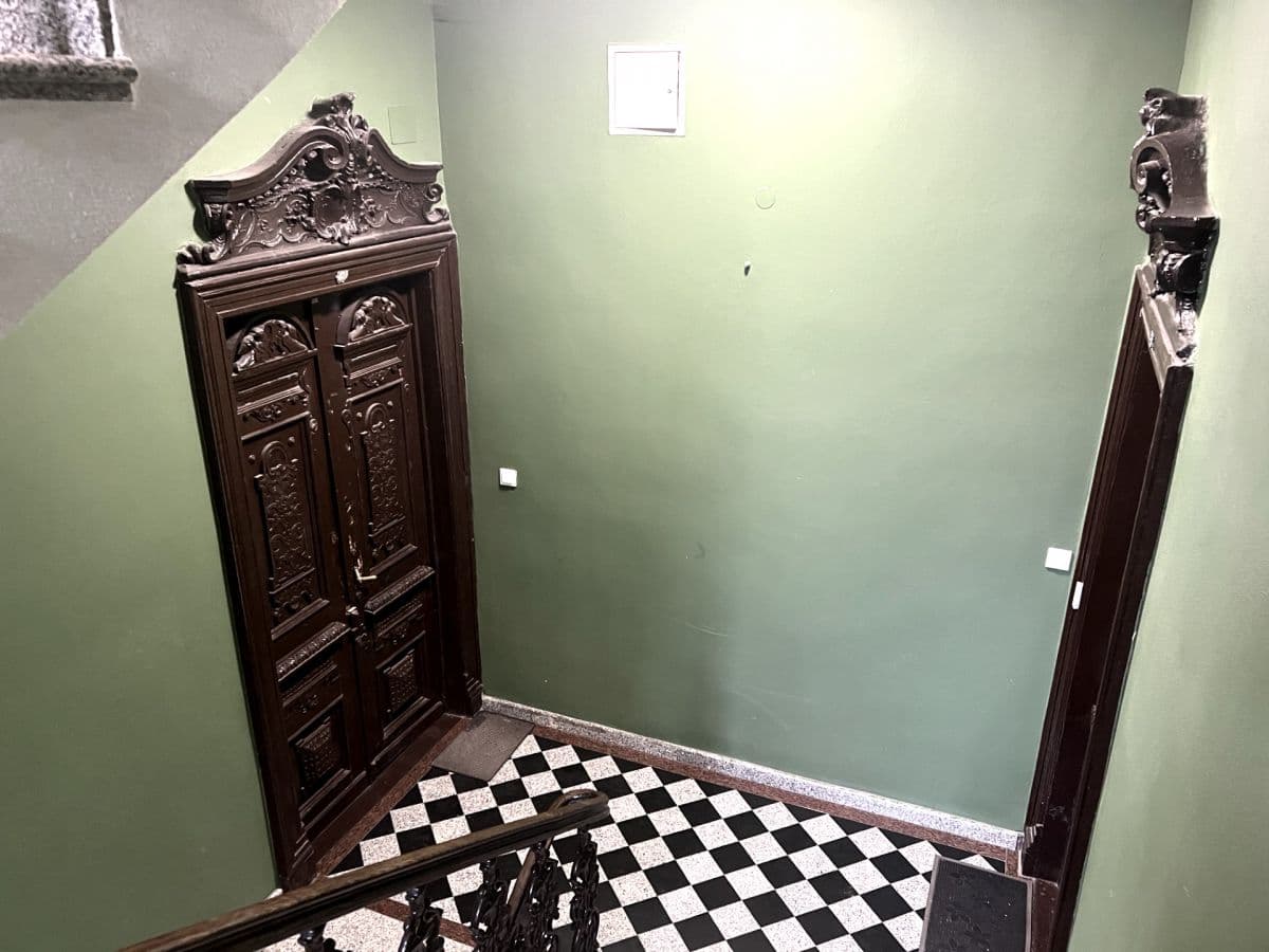 Zabytkowy apartament z nowoczesnymi udogodnieniami blisko metra – 11