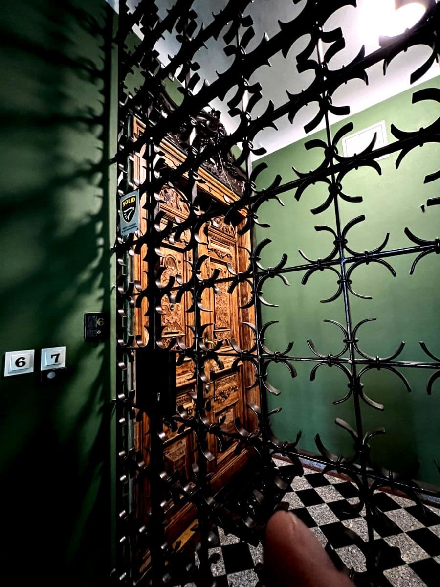 Zabytkowy apartament z nowoczesnymi udogodnieniami blisko metra – 16