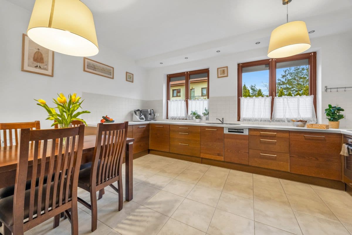 Urokliwy dom bliźniak w spokojnej dzielnicy Wawer – 7