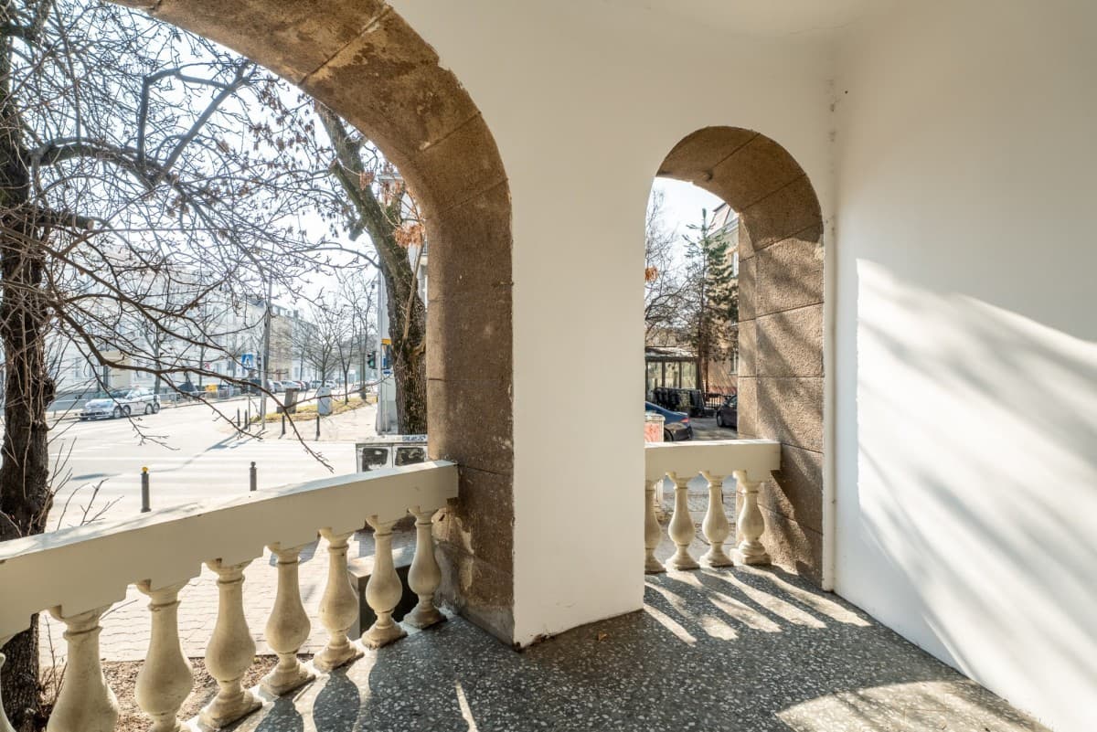 Odrestaurowany apartament z tarasem w Mokotowie – 13