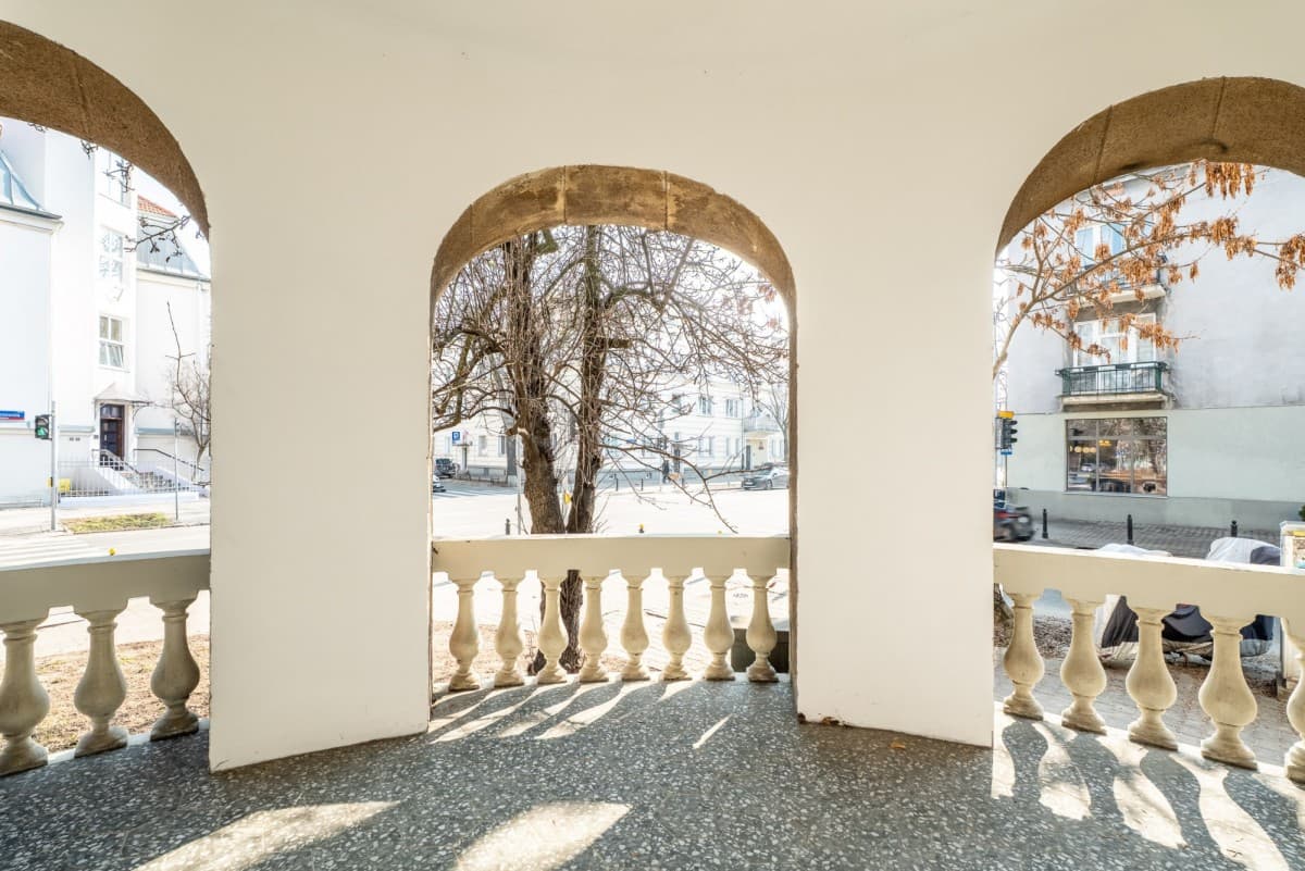 Odrestaurowany apartament z tarasem w Mokotowie – 14