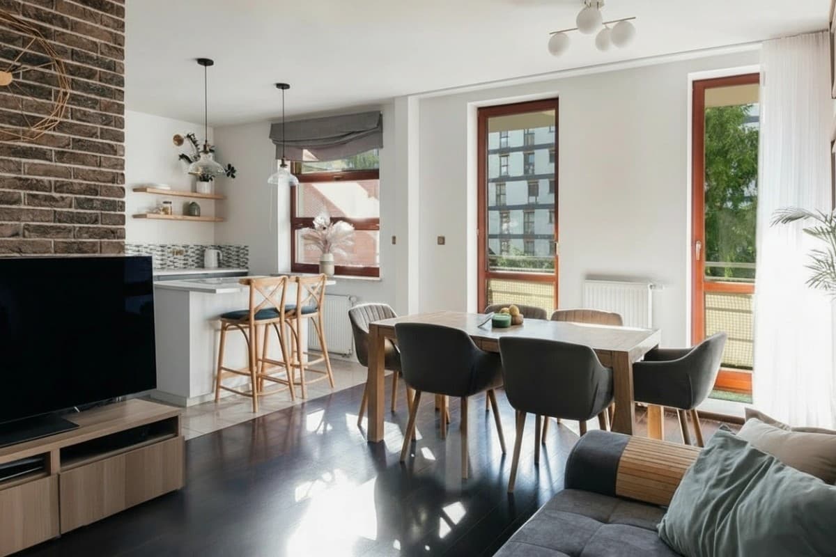 Przestronne mieszkanie rodzinne przy metrze Ulrychów – 2